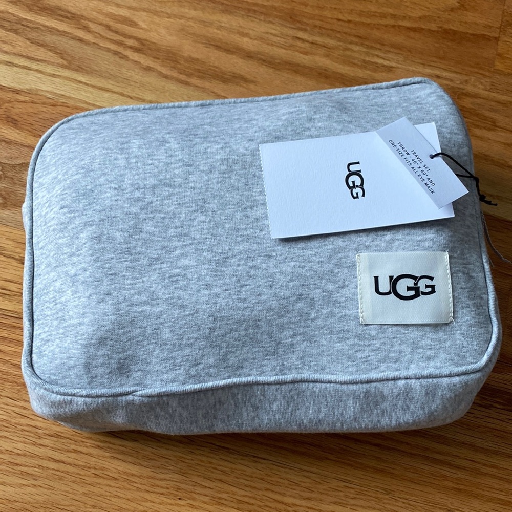 UGG Duffield travel set